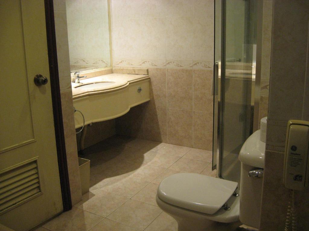 Casuarina Hotel Kota Kinabalu Szoba fotó