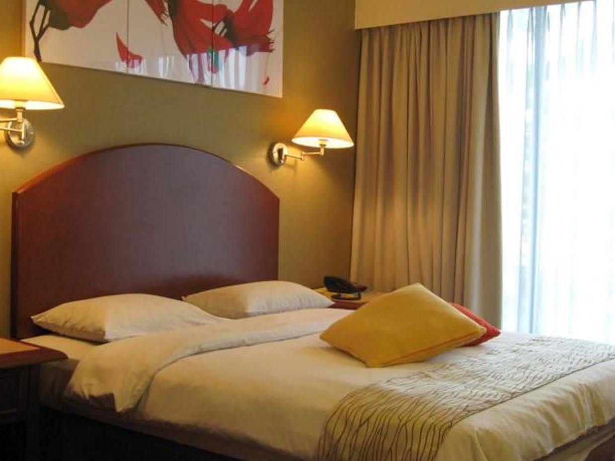 Casuarina Hotel Kota Kinabalu Kültér fotó
