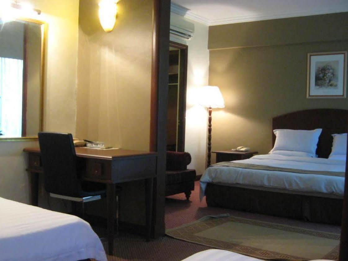 Casuarina Hotel Kota Kinabalu Kültér fotó