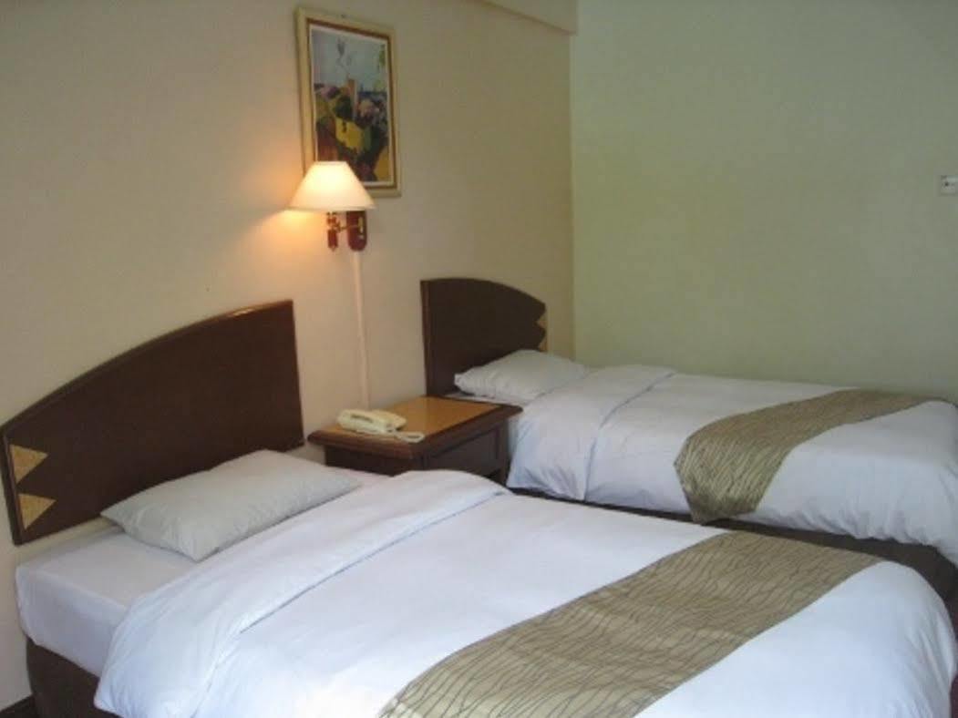 Casuarina Hotel Kota Kinabalu Kültér fotó